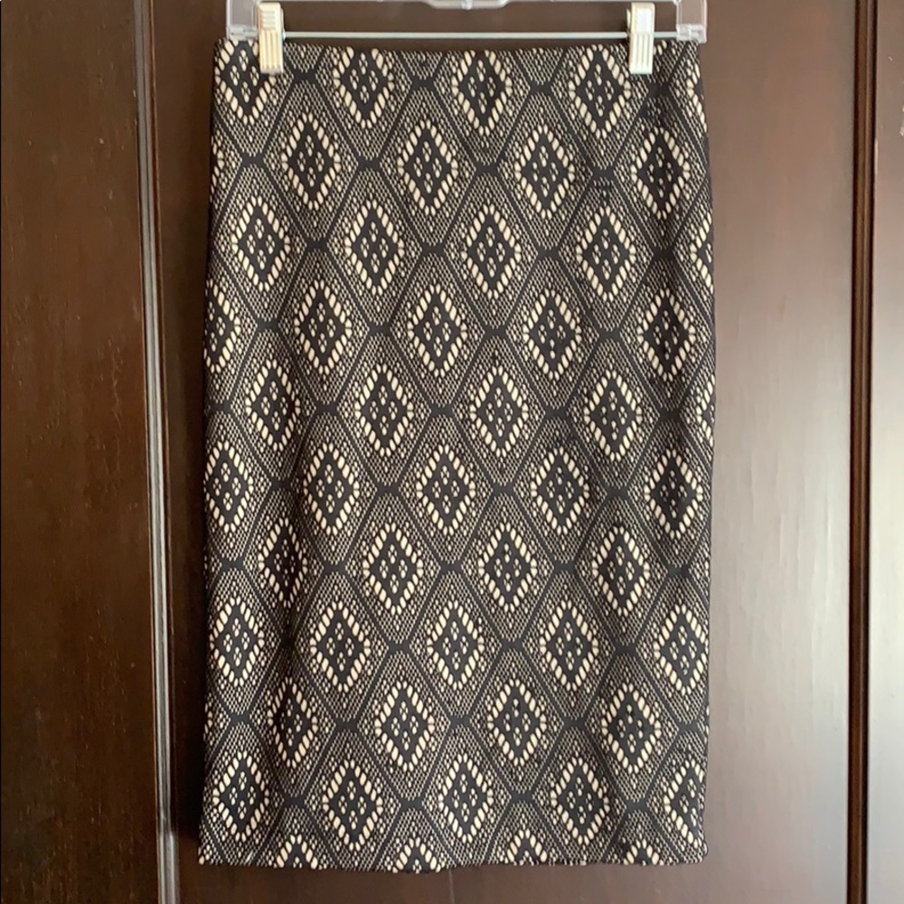 Black lace stretchy pencil skirt